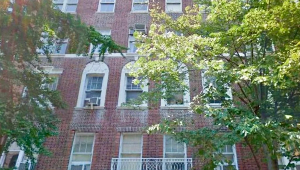 26 W 9th St — Wonderstreet